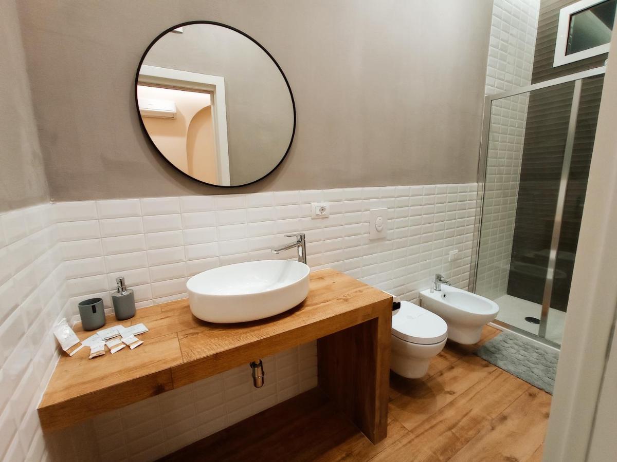 Suites Elifani Marina Trani Esterno foto